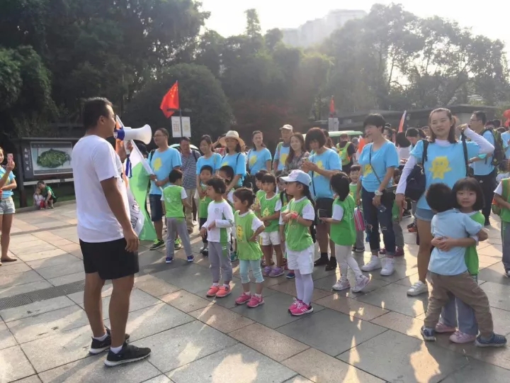 ����Ӥ���԰�����������ӻ ������һ��