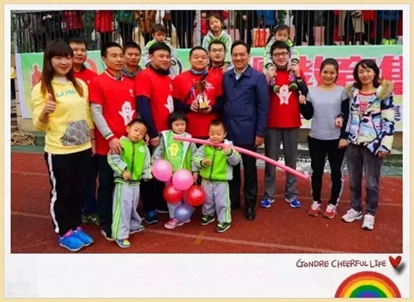 һ�������磬һ������Ӥ|���������˶����ջ���Ȥ���