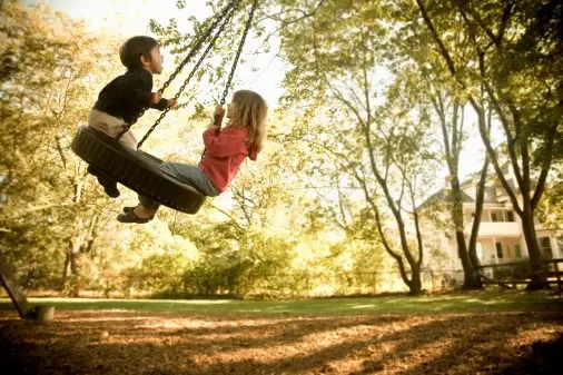 2017ȫ����Ϸ�������ͯ��չ��̳��ɳ�ٿ����׽�ר��ѧ���߽���Ӥ��԰ʵ������