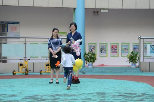 ���Ľ�����ҵ��Ԯ�� �ó¸�Ů��������׶�԰