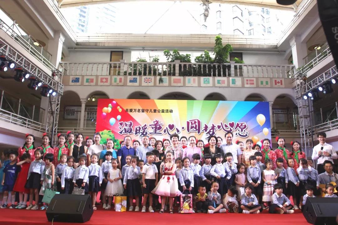 ��ůͯ��•Բ����Ը����������ʡ2018���조��һ�����¹���Ӥ�������ǩԼ��ʽ����Ӥ�����׶�԰˳������