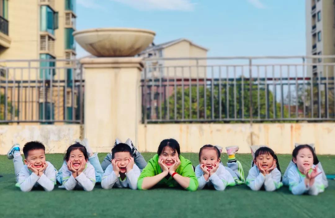 ��λ�׶�԰��ʦ��Ц������ô��ô�ÿ���