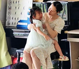 @万婴幼儿园老师：你的美，我们看到了