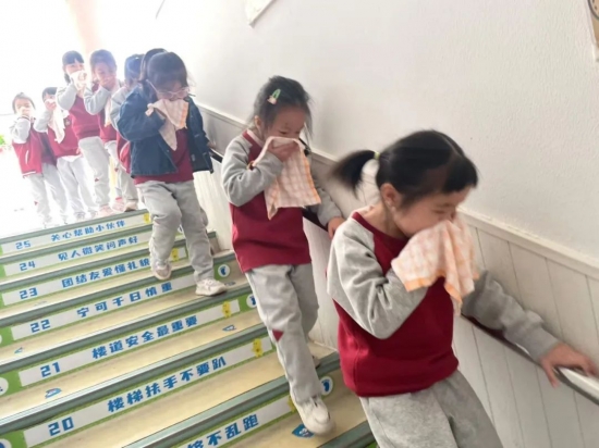 云图片