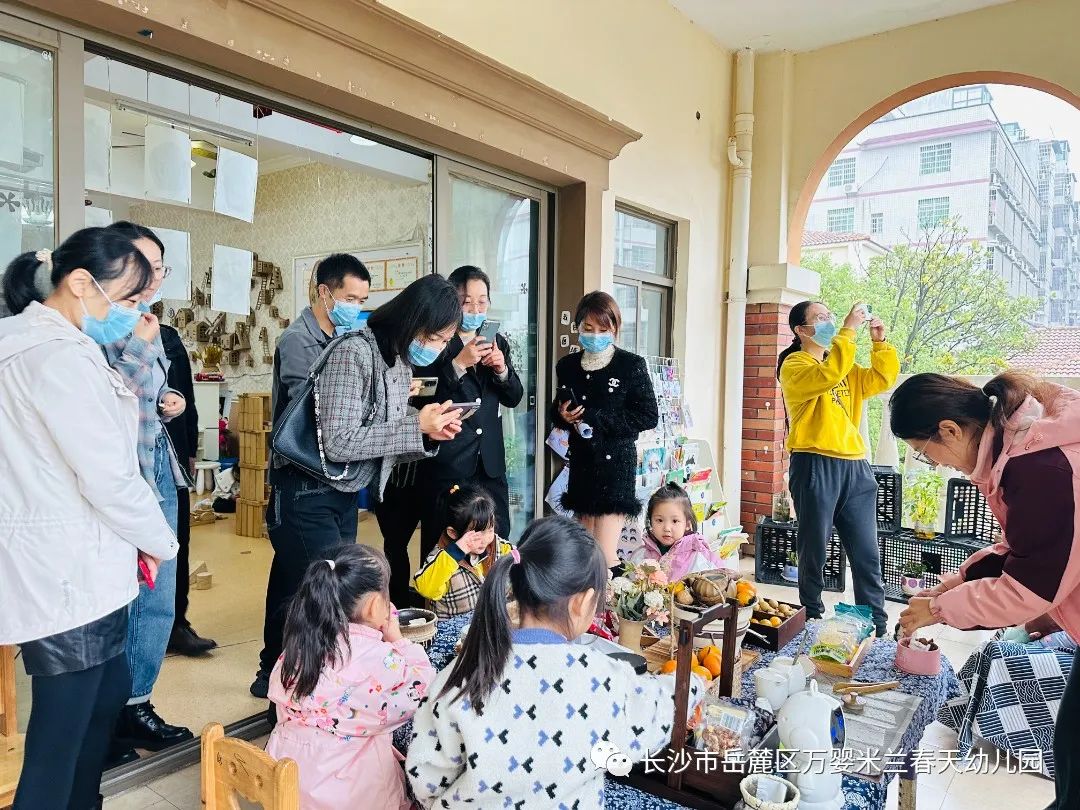 教室参观10.jpg 图片