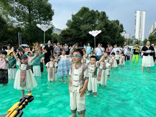 云图片