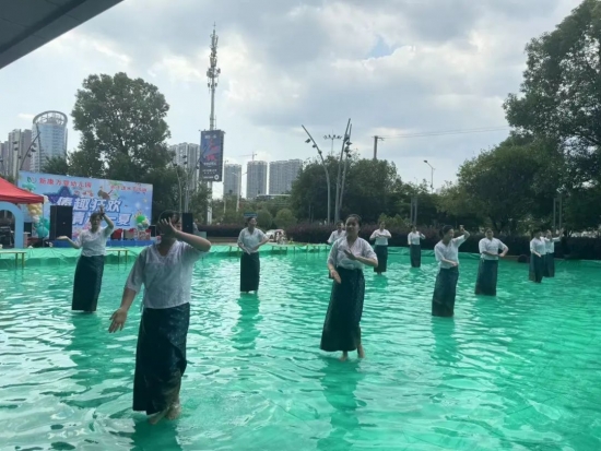 云图片