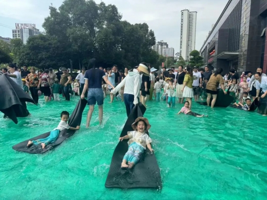 云图片