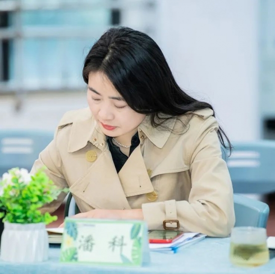 云图片