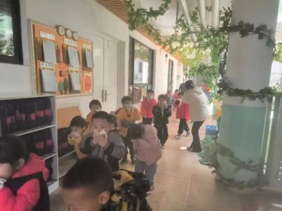 云图片